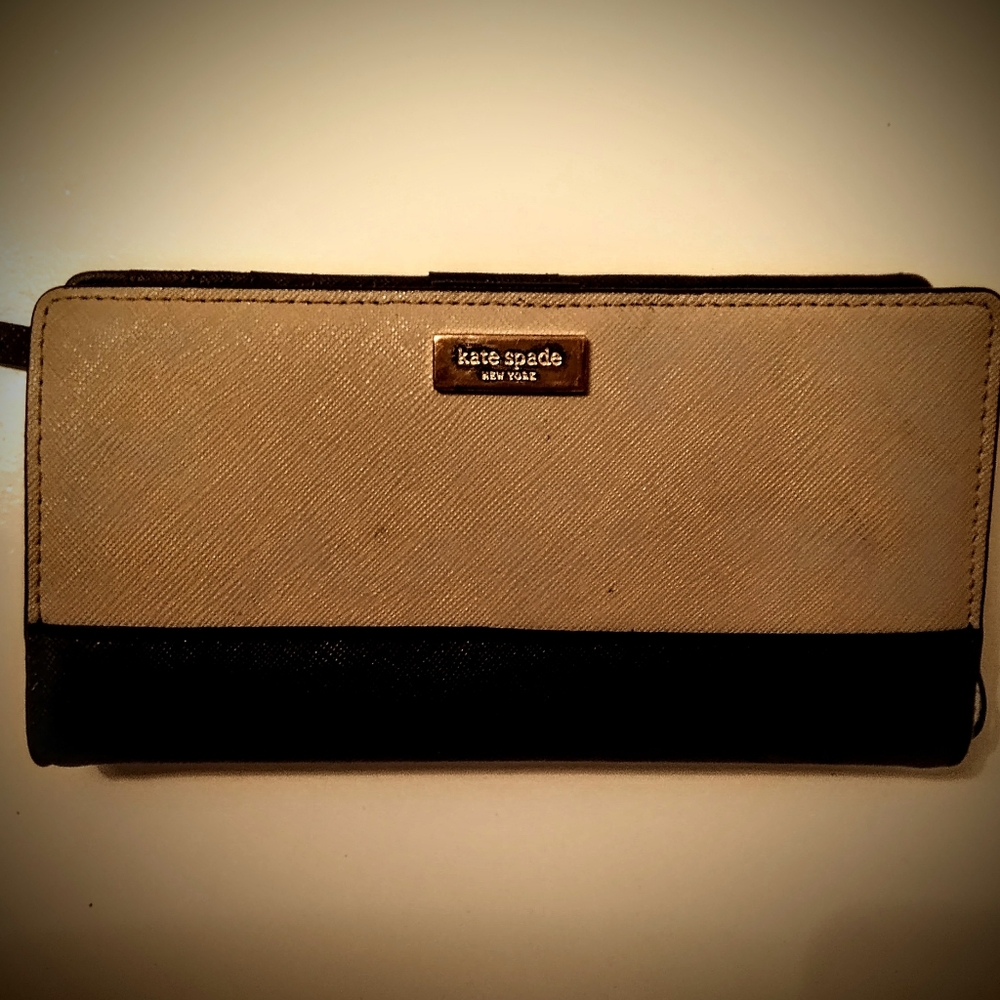Kate Spade 2toned wallet